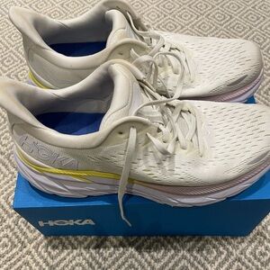 Hoka Clifton 8